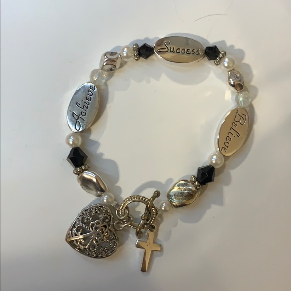 Beaded bracelet